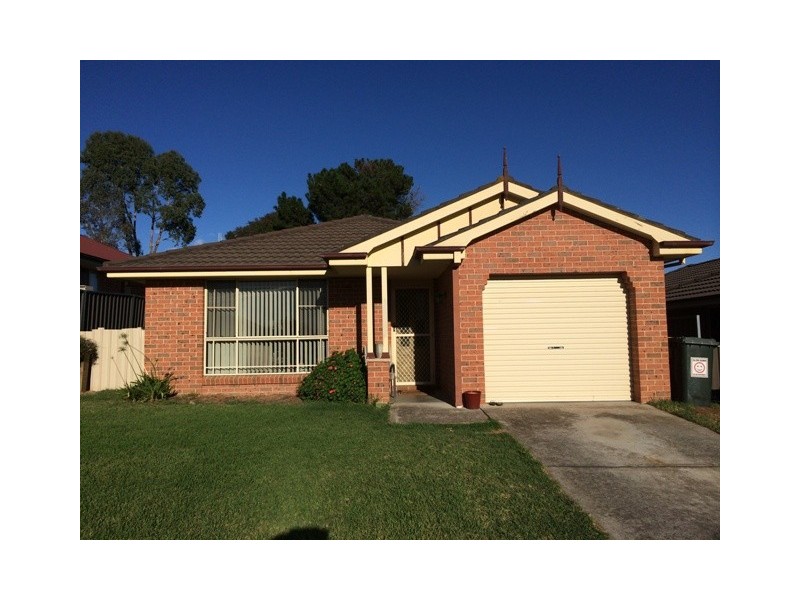 15 Dees Cl, Bathurst NSW 2795