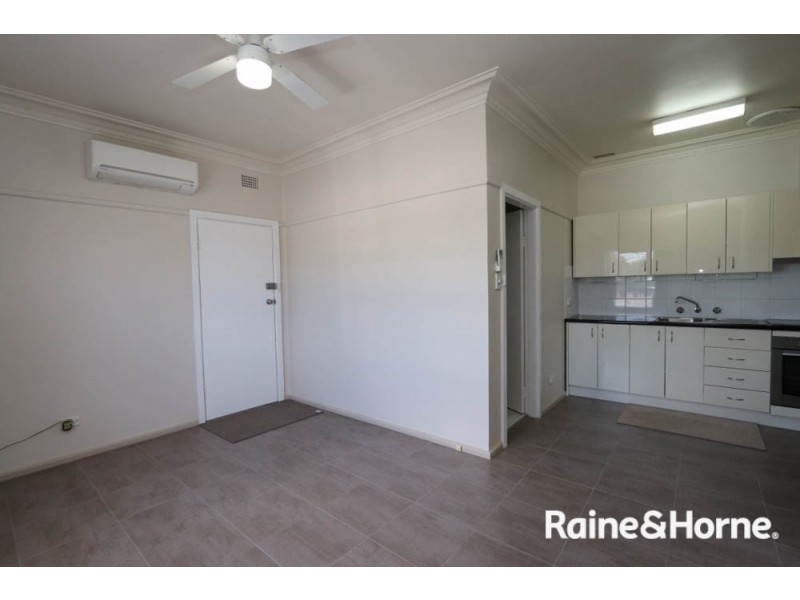 4/257 George Street, Bathurst NSW 2795