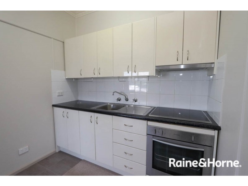 4/257 George Street, Bathurst NSW 2795