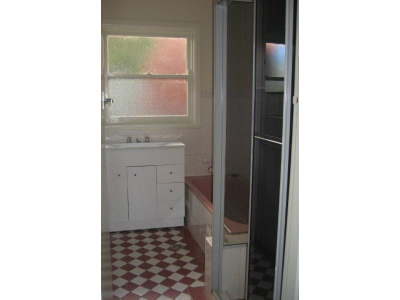 110 Brilliant St, Bathurst NSW 2795