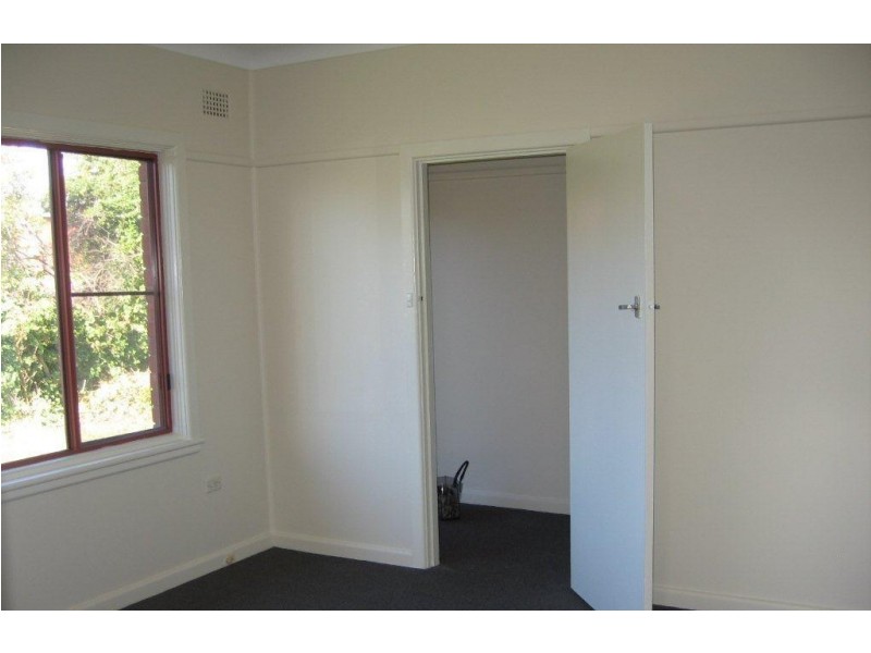 110 Brilliant St, Bathurst NSW 2795