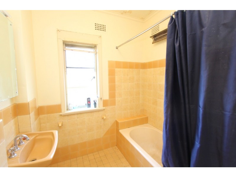 58 Mitre St, Bathurst NSW 2795