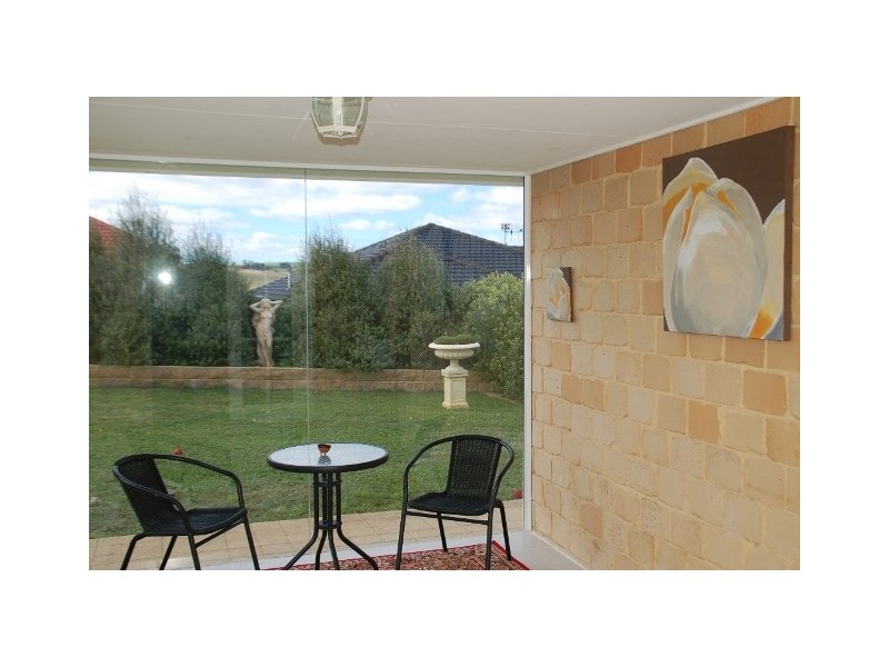 13 James Barnett Dr, Bathurst NSW 2795