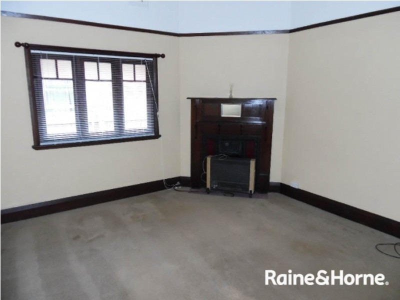 188 Rankin, Bathurst NSW 2795