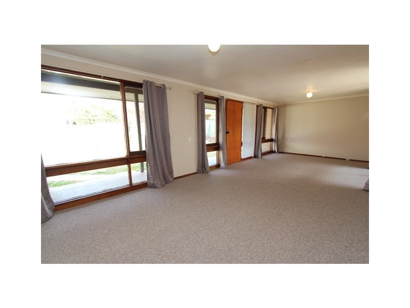 63 Booth, Bathurst NSW 2795