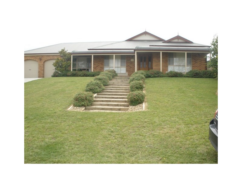 11 Cypress, Kelso NSW 2795