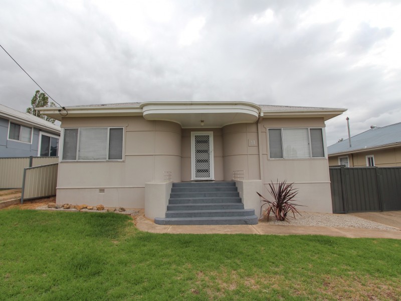 11 Prospect St, Bathurst NSW 2795