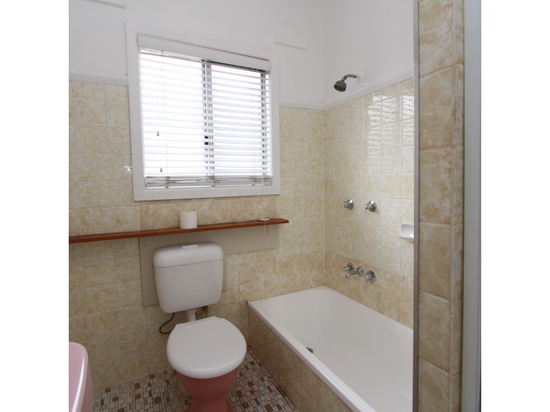 11 Prospect St, Bathurst NSW 2795