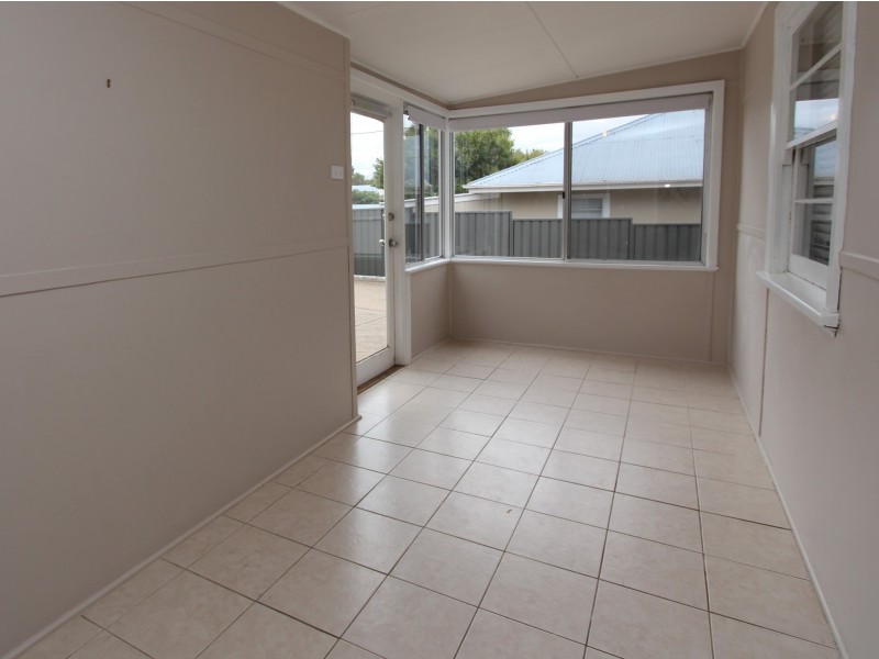 11 Prospect St, Bathurst NSW 2795