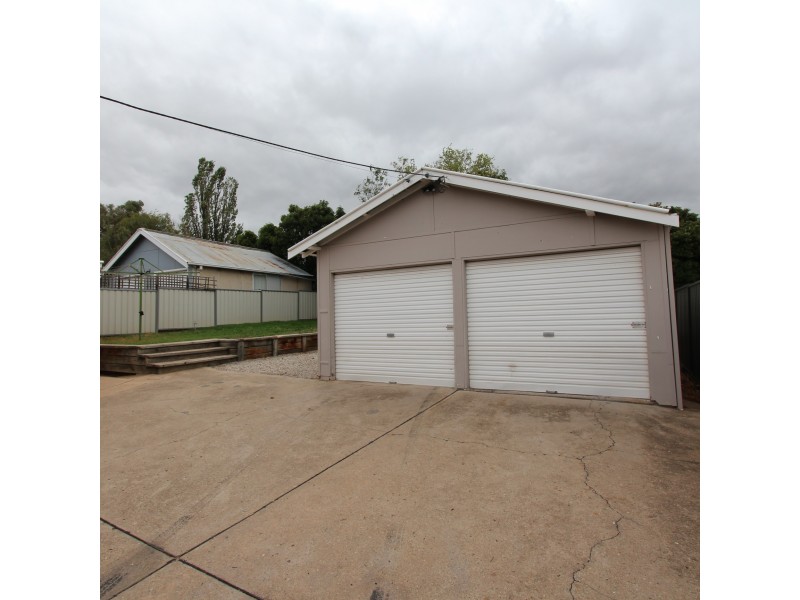 11 Prospect St, Bathurst NSW 2795