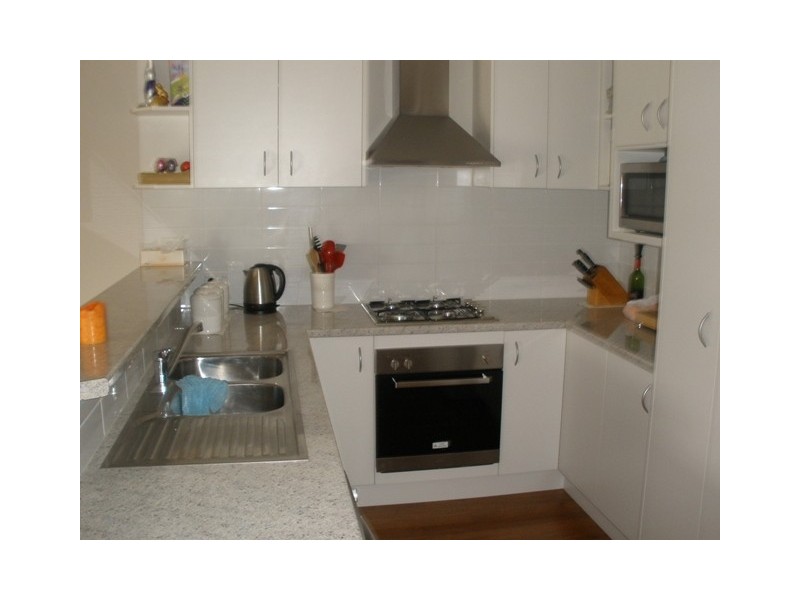 8a Blaxland Drive, Bathurst NSW 2795