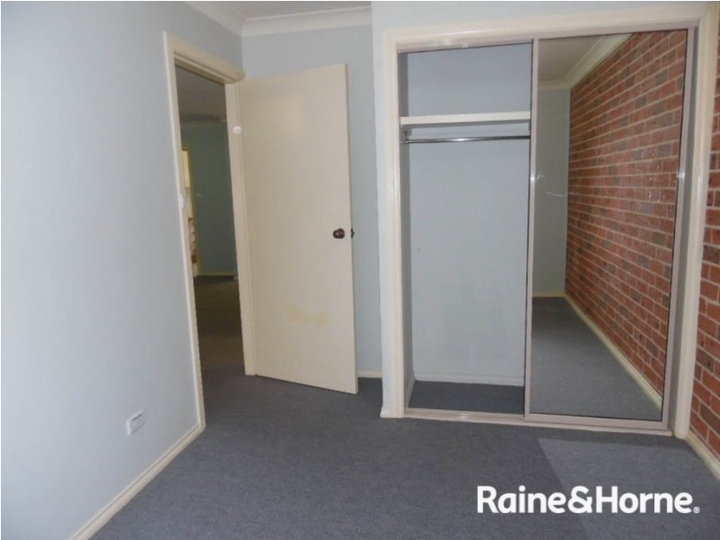 2/149 William St, Bathurst NSW 2795