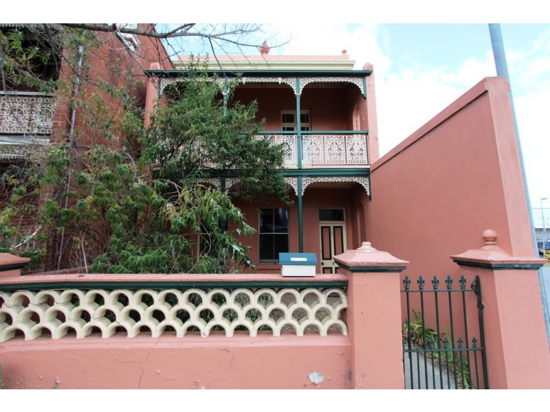 62 Bentinck St, Bathurst NSW 2795