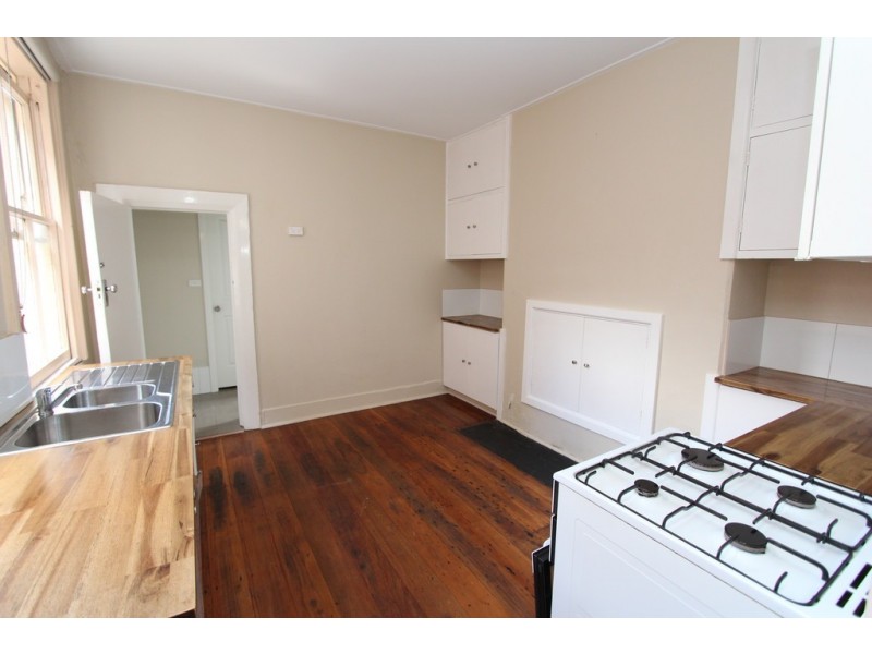 62 Bentinck St, Bathurst NSW 2795