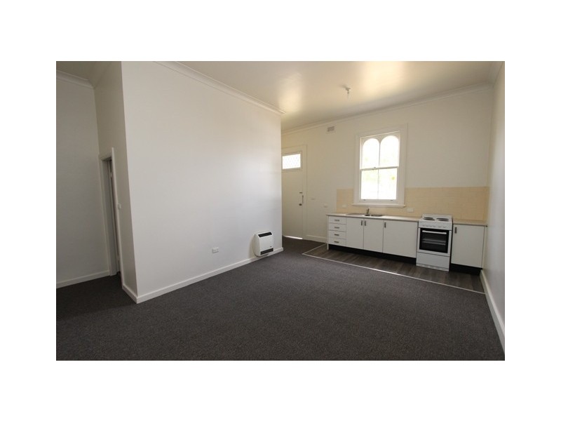 2/2 Keppel St, Bathurst NSW 2795