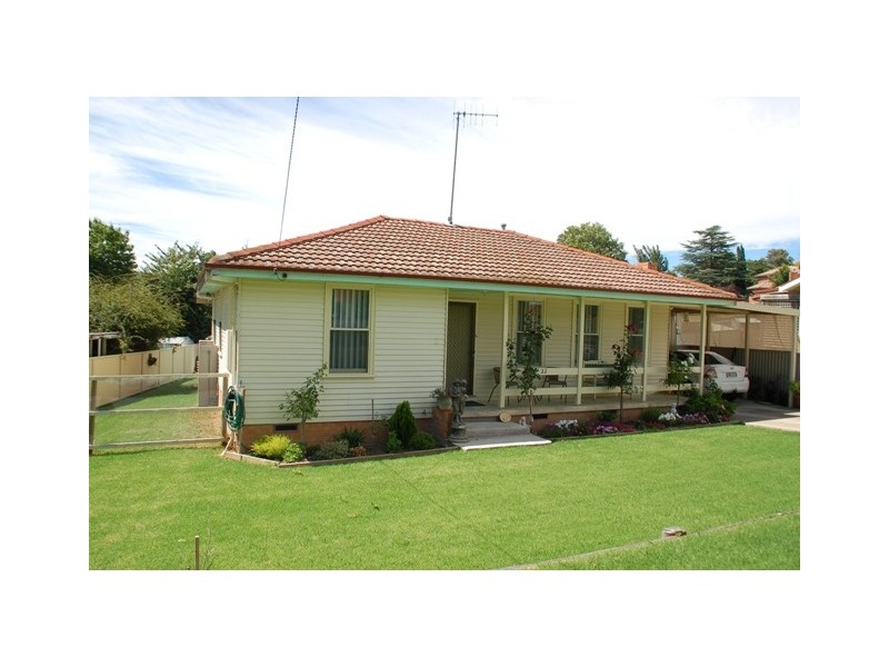22 Macquarie Street, Bathurst NSW 2795