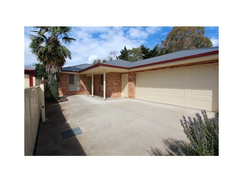 106d Peel Street, Bathurst NSW 2795