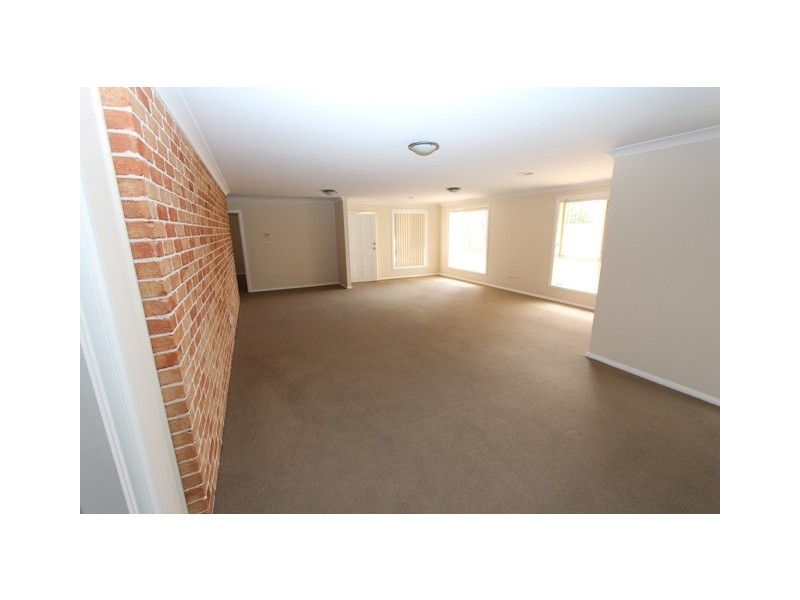 106d Peel Street, Bathurst NSW 2795