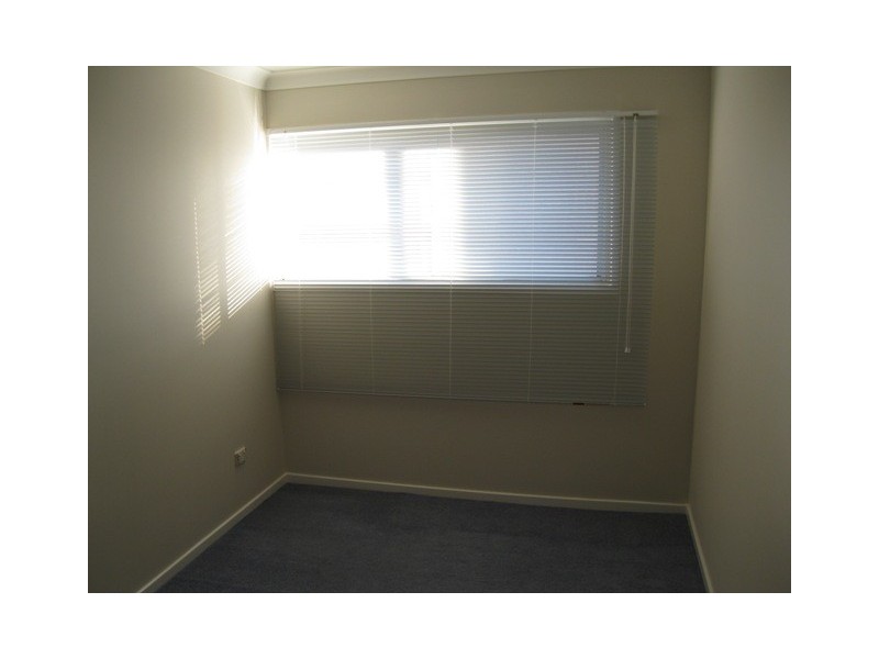 8/62 George St, Bathurst NSW 2795