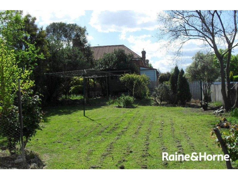 181 Stewart St, Bathurst NSW 2795