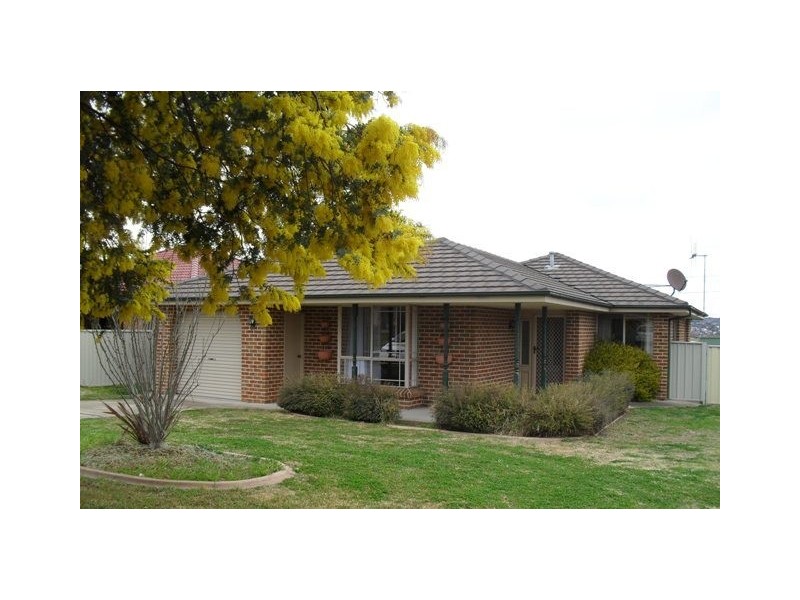 30 Halfpenny Drive, Kelso NSW 2795