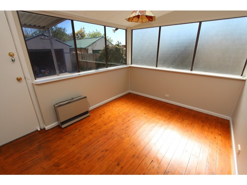 111 Peel Street, Bathurst NSW 2795