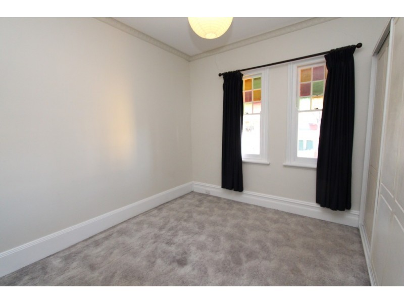 194 Piper Street, Bathurst NSW 2795