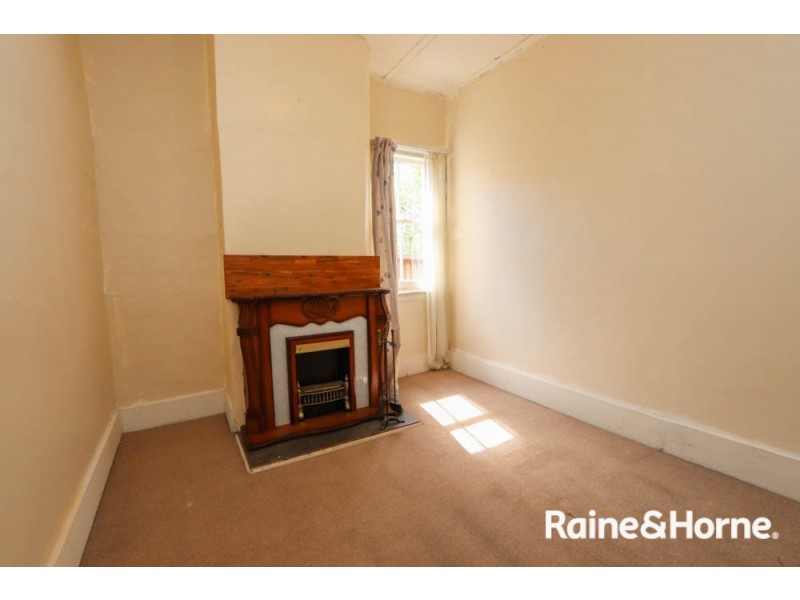 179 Stewart St, Bathurst NSW 2795