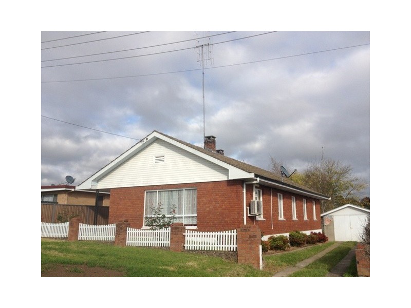 3 Wolsley St, Bathurst NSW 2795
