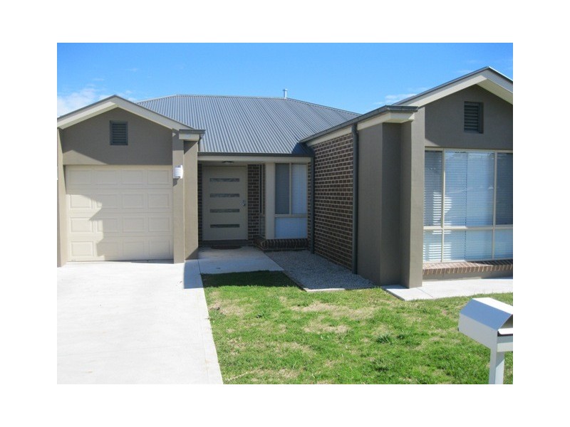 2a Billabong, Kelso NSW 2795