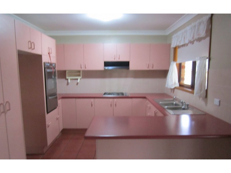 3 Pryce Parade, Bathurst NSW 2795