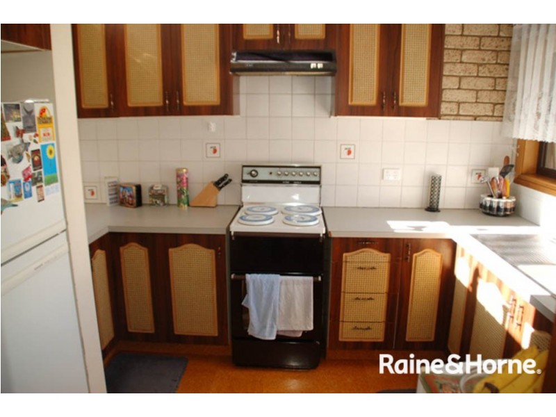 6/142 Durham Street, Bathurst NSW 2795
