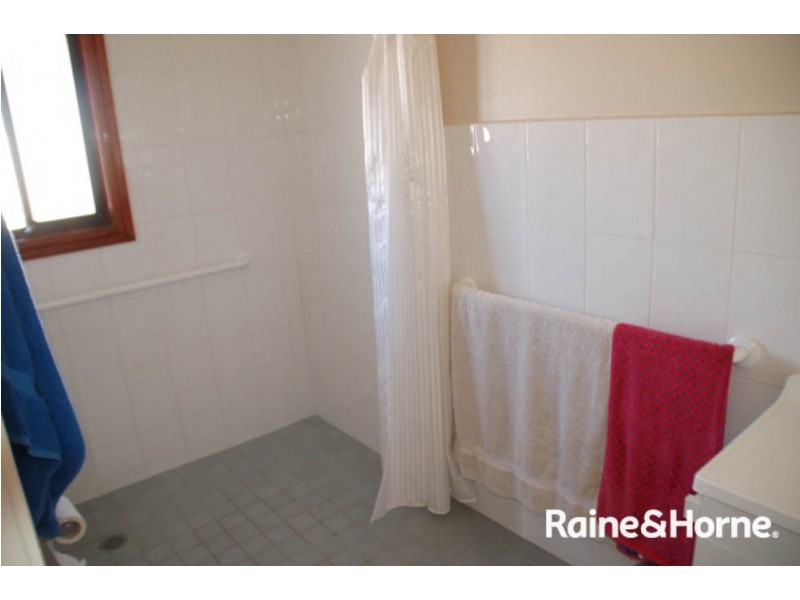 6/142 Durham Street, Bathurst NSW 2795