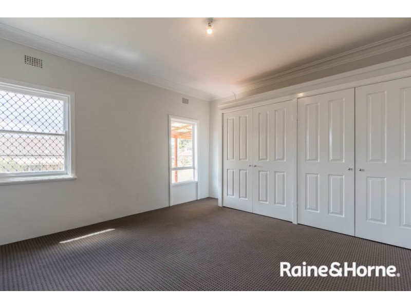 92 Esrom Street, West Bathurst NSW 2795