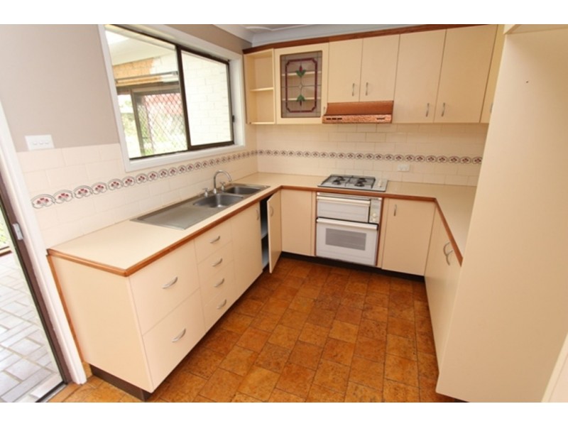 18 Casey Circuit, Bathurst NSW 2795