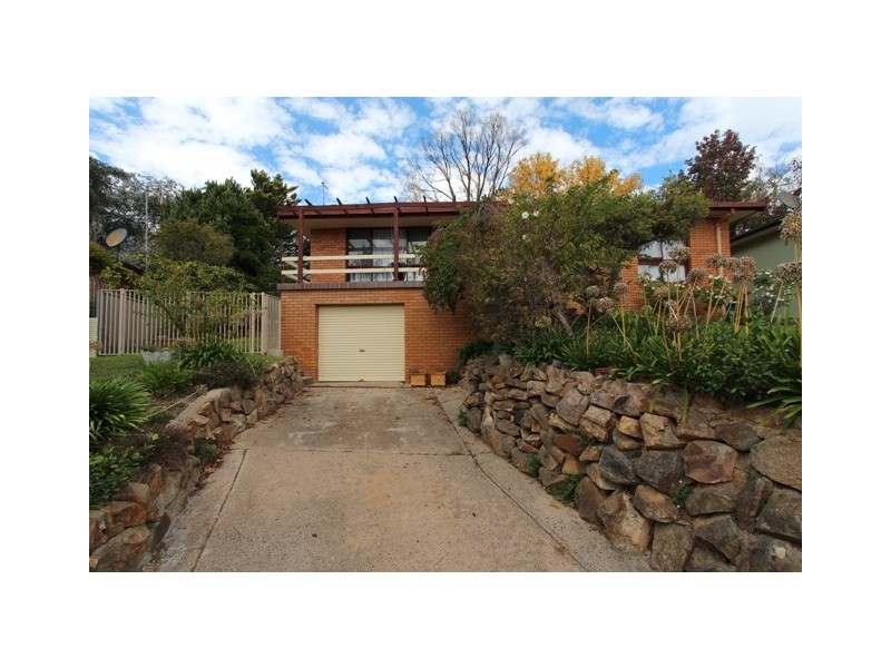 18 Casey Circuit, Bathurst NSW 2795