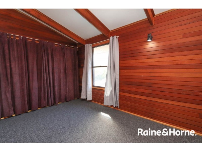 10 Miriyan drive, Bathurst NSW 2795
