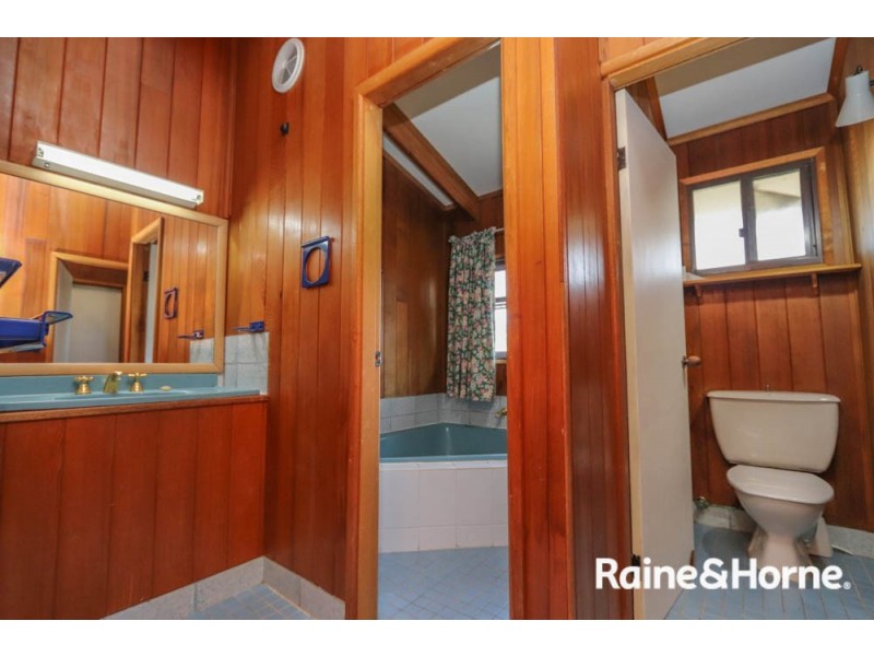 10 Miriyan drive, Bathurst NSW 2795