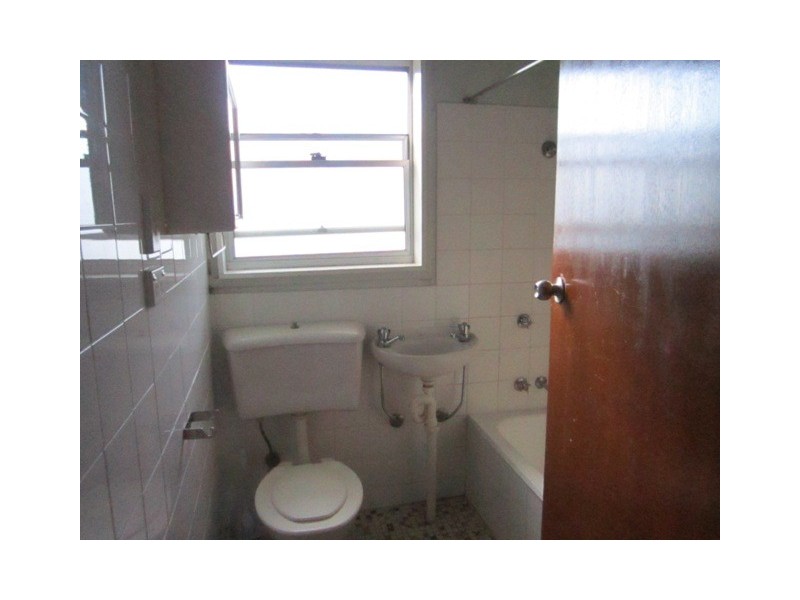 18 Parnham, Bathurst NSW 2795