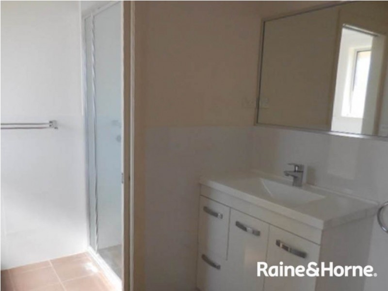 18 Alma St, Bathurst NSW 2795