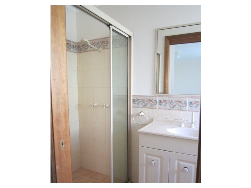 42 Kurumben Pl, Bathurst NSW 2795