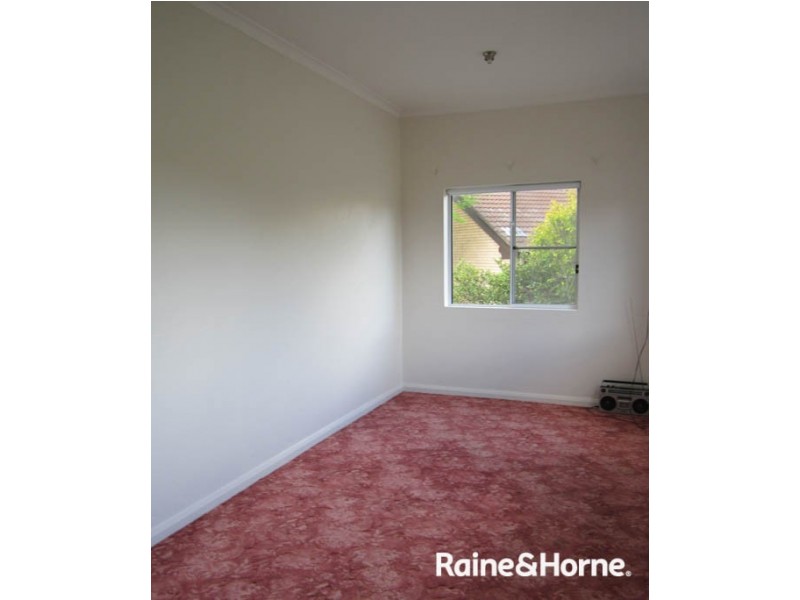92 Stewart, Bathurst NSW 2795