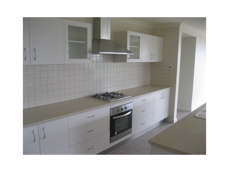 37 Blaxland Drive, Bathurst NSW 2795