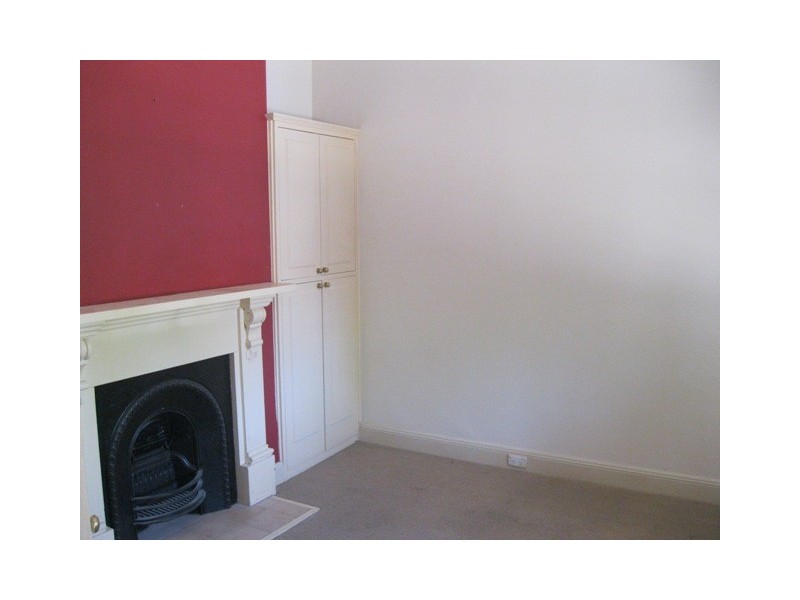 215 Piper Street, Bathurst NSW 2795