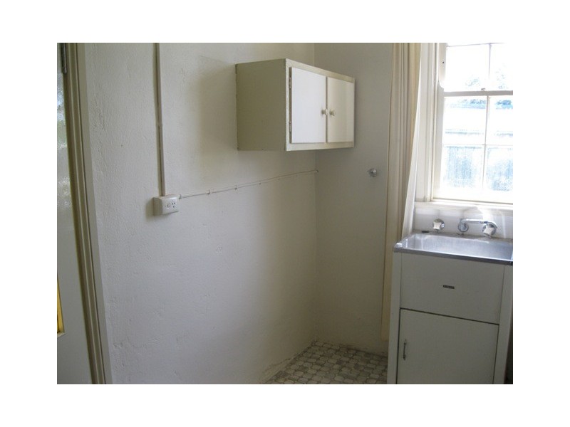 215 Piper Street, Bathurst NSW 2795