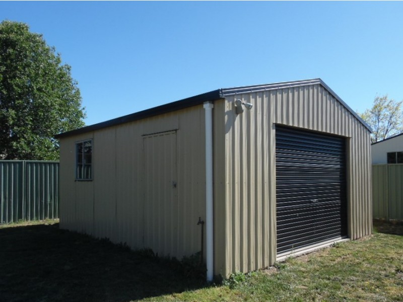 9 Ecrates Way, Bathurst NSW 2795