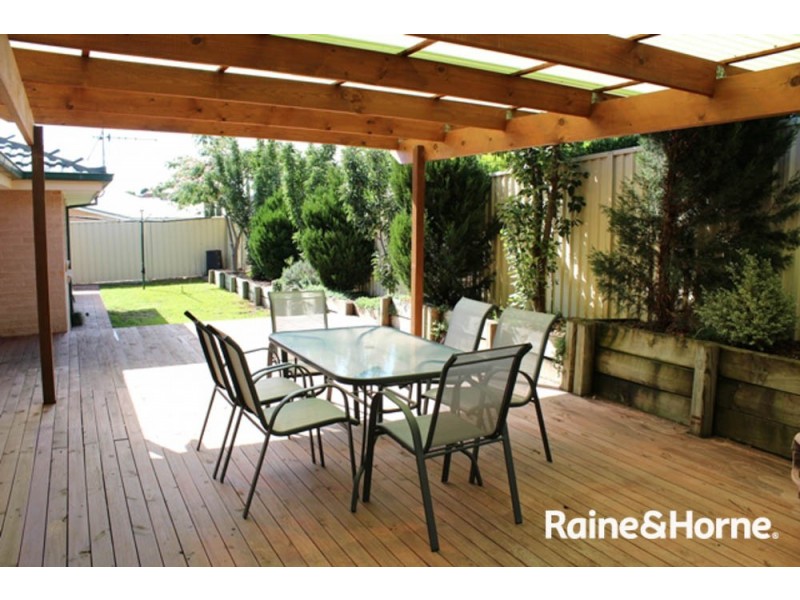 2 Howarth Close, Bathurst NSW 2795