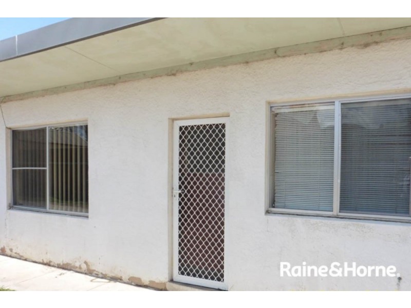 2/239 Lambert St, Bathurst NSW 2795
