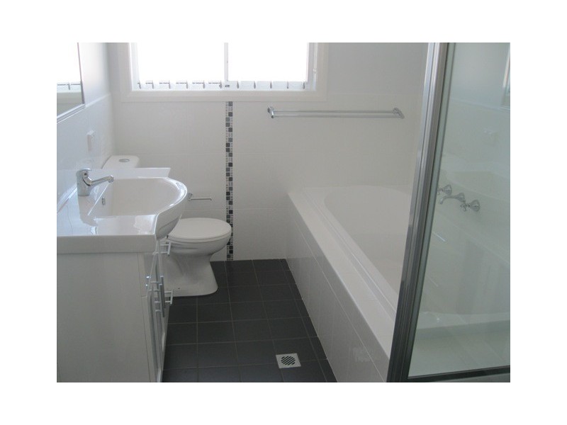 4 Icely St, Bathurst NSW 2795