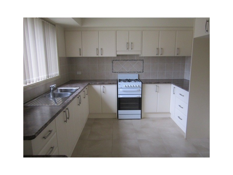 4/163a Keppel, Bathurst NSW 2795